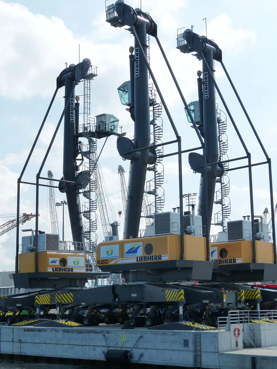 Mobile crane set up with its boom extended